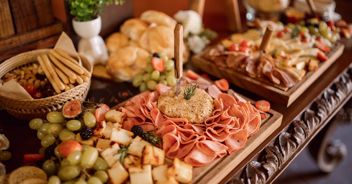 Crafting the Perfect Plated Menu for Seasonal Weddings