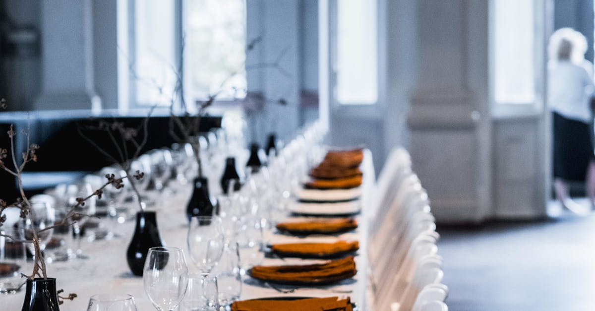 Incorporating Local Ingredients into Your Wedding Food Stations